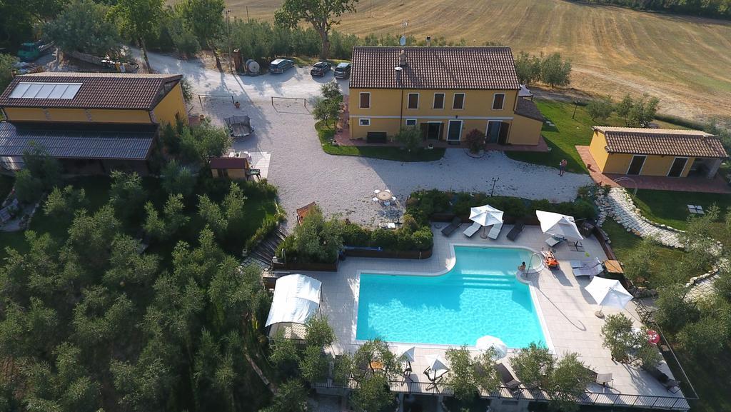 Vila Agriturismo Tenuta Belvedere Belvedere Ostrense Exteriér fotografie